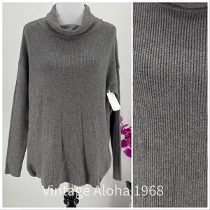 $98  Devotion by Cyrus Sweater Turtleneck Gray Small